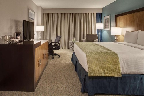 DoubleTree by Hilton Hotel Jacksonville Airport - image 48