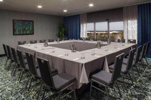 DoubleTree by Hilton Hotel Jacksonville Airport - image 49