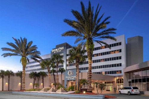 DoubleTree by Hilton Hotel Jacksonville Airport - image 5