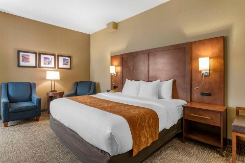 Comfort Suites Baymeadows Near Butler Blvd - image 20
