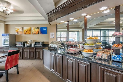 Comfort Suites Baymeadows Near Butler Blvd - image 27
