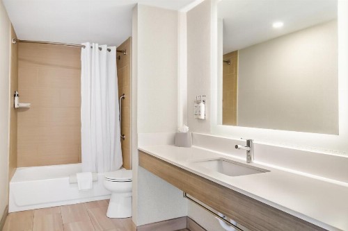 Holiday Inn Express & Suites Jacksonville South East - Medical Center Area an IHG Hotel - image 18