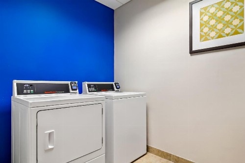 Holiday Inn Express & Suites Jacksonville South East - Medical Center Area an IHG Hotel - image 21
