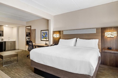 Holiday Inn Express & Suites Jacksonville South East - Medical Center Area an IHG Hotel - image 24