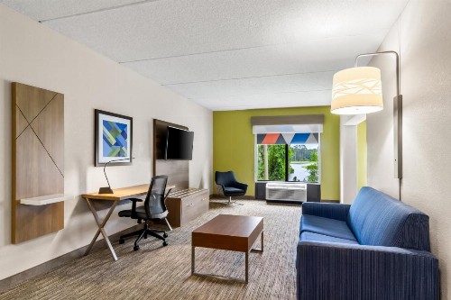 Holiday Inn Express & Suites Jacksonville South East - Medical Center Area an IHG Hotel - image 32