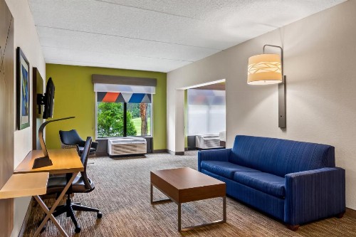 Holiday Inn Express & Suites Jacksonville South East - Medical Center Area an IHG Hotel - image 35