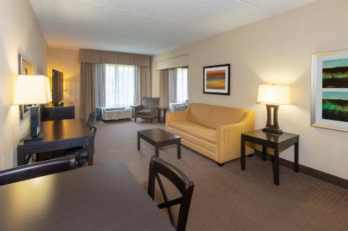 Holiday Inn Express Hotel & Suites Jacksonville Airport an IHG Hotel - image 28