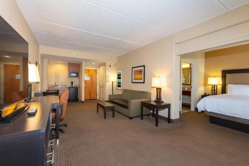 Holiday Inn Express Hotel & Suites Jacksonville Airport an IHG Hotel - image 30