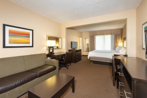 Holiday Inn Express Hotel & Suites Jacksonville Airport an IHG Hotel - image 32