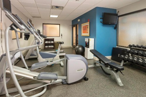 Holiday Inn Express Hotel & Suites Jacksonville Airport an IHG Hotel - image 35