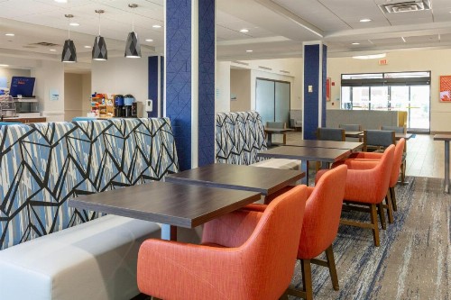 Holiday Inn Express Hotel & Suites Jacksonville Airport an IHG Hotel - image 37