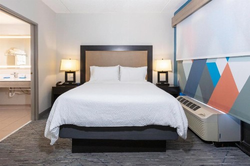 Holiday Inn Express Hotel & Suites Jacksonville Airport an IHG Hotel - image 49