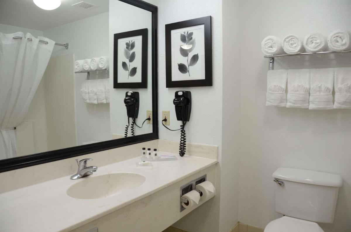 Country Inn & Suites by Radisson Jacksonville FL - image 7