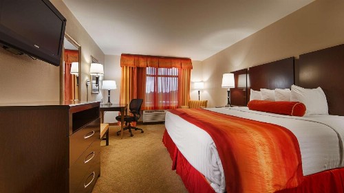 Best Western Plus Cecil Field Inn & Suites - image 7