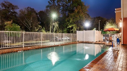 Best Western Plus Cecil Field Inn & Suites - image 8