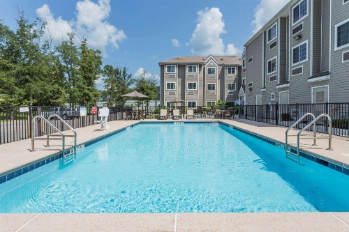 Microtel Inn & Suites by Wyndham Jacksonville Airport - image 2