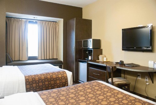Microtel Inn & Suites by Wyndham Jacksonville Airport - image 41