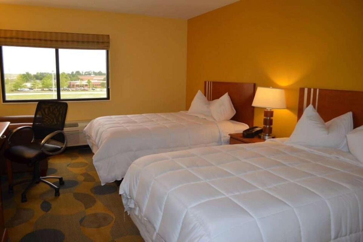 Marble Waters Hotel and Suites - Jacksonville - image 5