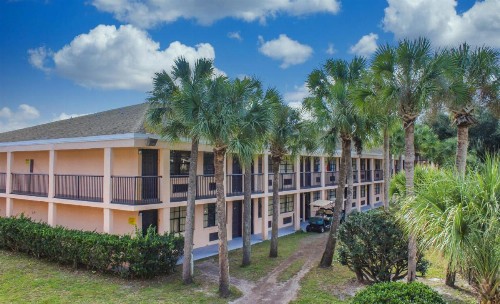 APM Inn & Suites - Jacksonville - image 9