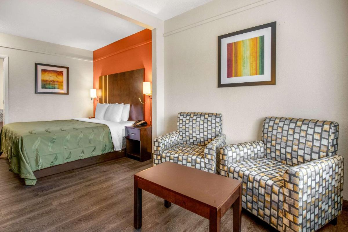 Quality Inn & Suites - Jacksonville - image 2