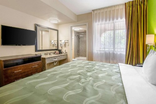 Quality Inn & Suites - Jacksonville - image 23