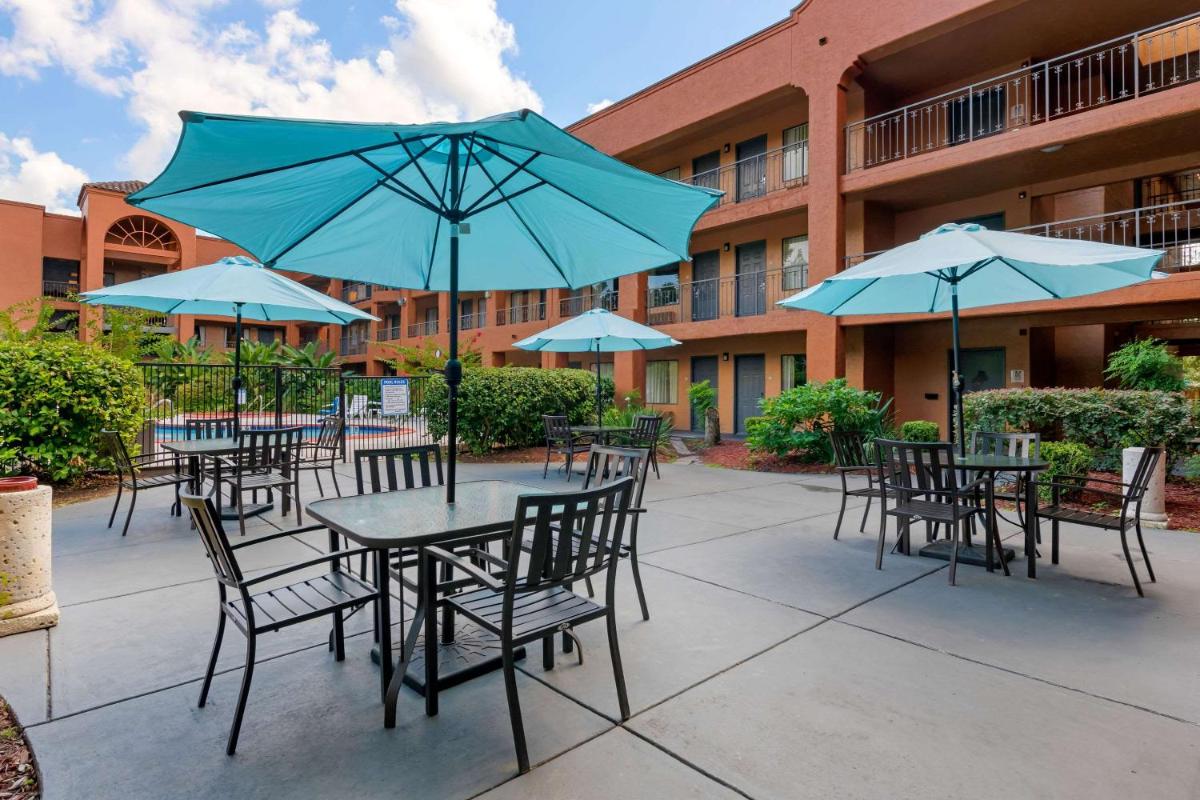 Quality Inn & Suites - Jacksonville - image 6