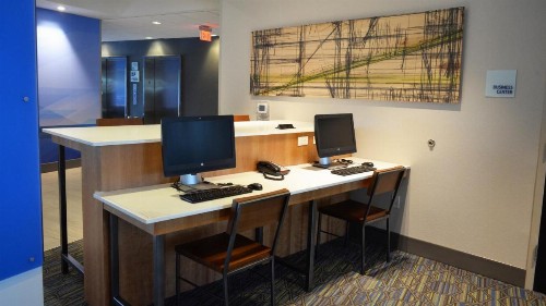 Holiday Inn Express & Suites - Jacksonville W - I295 and I10 an IHG Hotel - image 43