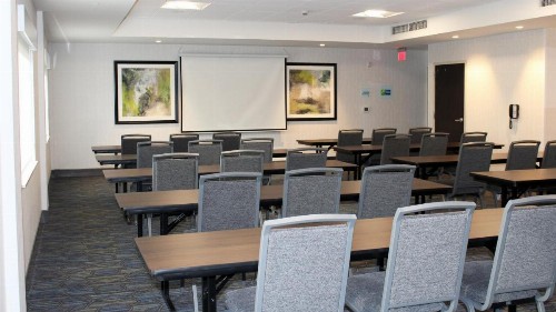 Holiday Inn Express & Suites - Jacksonville W - I295 and I10 an IHG Hotel - image 7