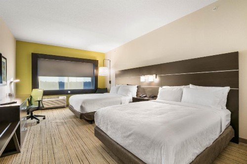 Holiday Inn Express & Suites - Jacksonville - Town Center an IHG Hotel - image 2