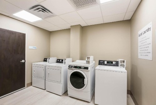 Holiday Inn Express & Suites - Jacksonville - Town Center an IHG Hotel - image 45