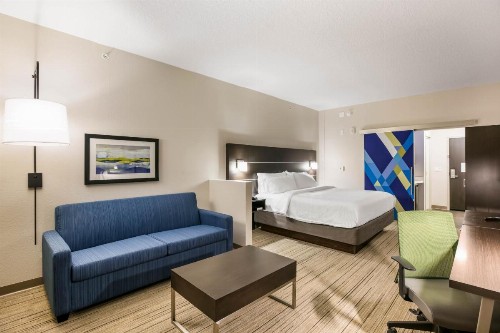 Holiday Inn Express & Suites - Jacksonville - Town Center an IHG Hotel - image 7