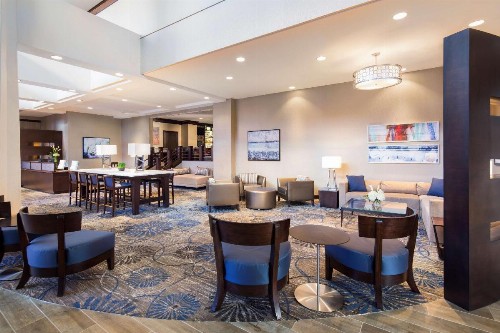 DoubleTree by Hilton Jacksonville Riverfront FL - image 4