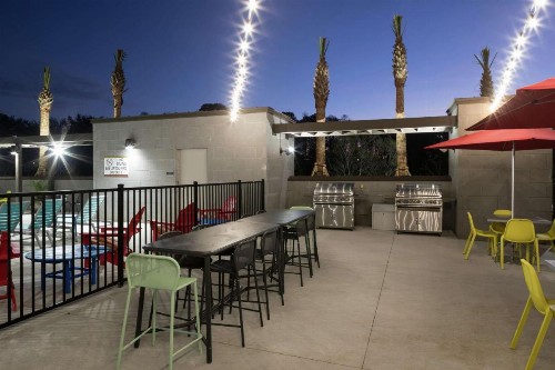 Home2 Suites By Hilton Jacksonville Airport - image 20