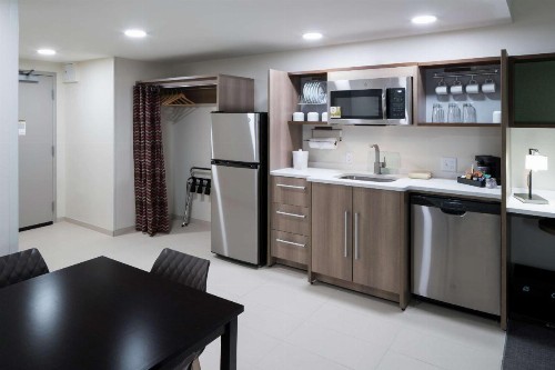 Home2 Suites By Hilton Jacksonville Airport - image 22