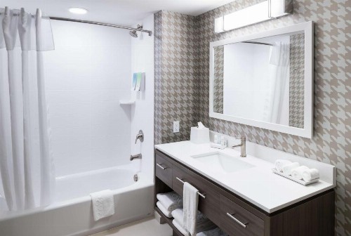 Home2 Suites By Hilton Jacksonville Airport - image 5