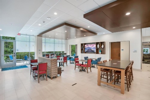 Holiday Inn Express Jacksonville South Bartram Prk - image 11