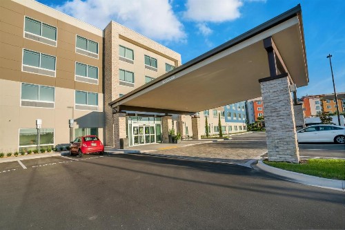 Holiday Inn Express Jacksonville South Bartram Prk - image 20