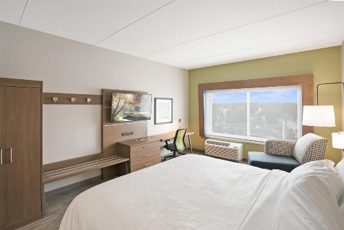 Holiday Inn Express Jacksonville South Bartram Prk - image 38
