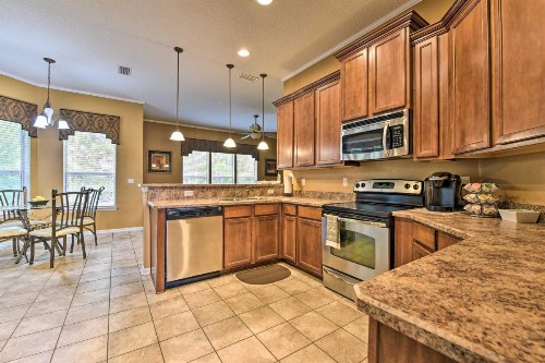 Large Jacksonville Home with Patio 12 Mi to Downtown - image 7