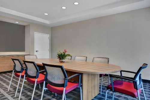TownePlace Suites by Marriott Jacksonville East - image 13