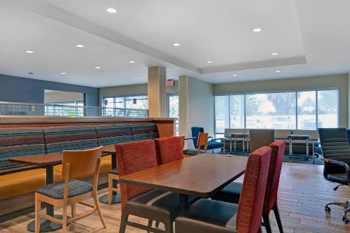 TownePlace Suites by Marriott Jacksonville East - image 2