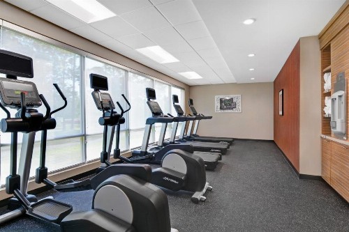 TownePlace Suites by Marriott Jacksonville East - image 23