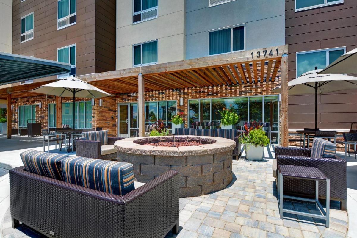 TownePlace Suites by Marriott Jacksonville East - image 6