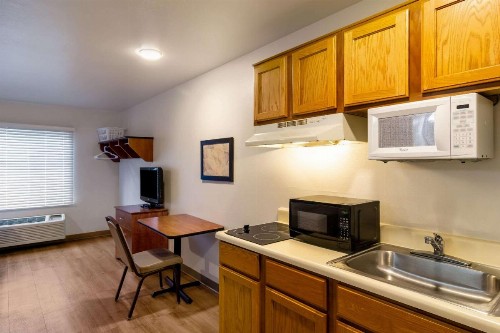 WoodSpring Suites Jacksonville I-295 East - image 16