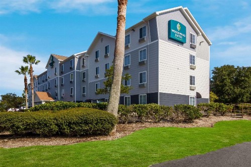 WoodSpring Suites Jacksonville I-295 East - image 2