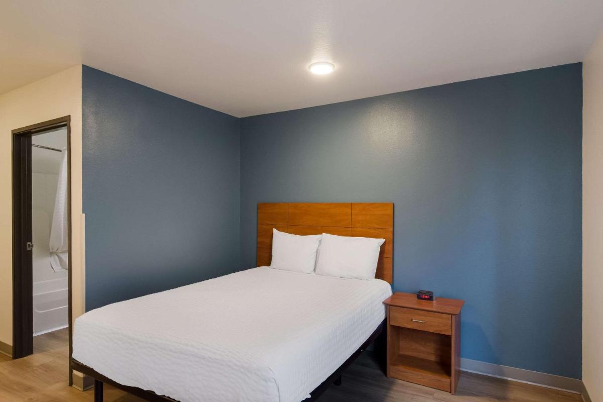 WoodSpring Suites Jacksonville I-295 East - image 4