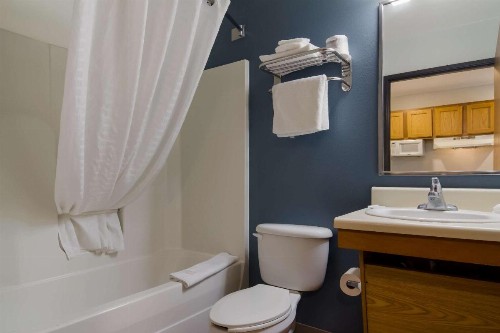 WoodSpring Suites Jacksonville I-295 East - image 8