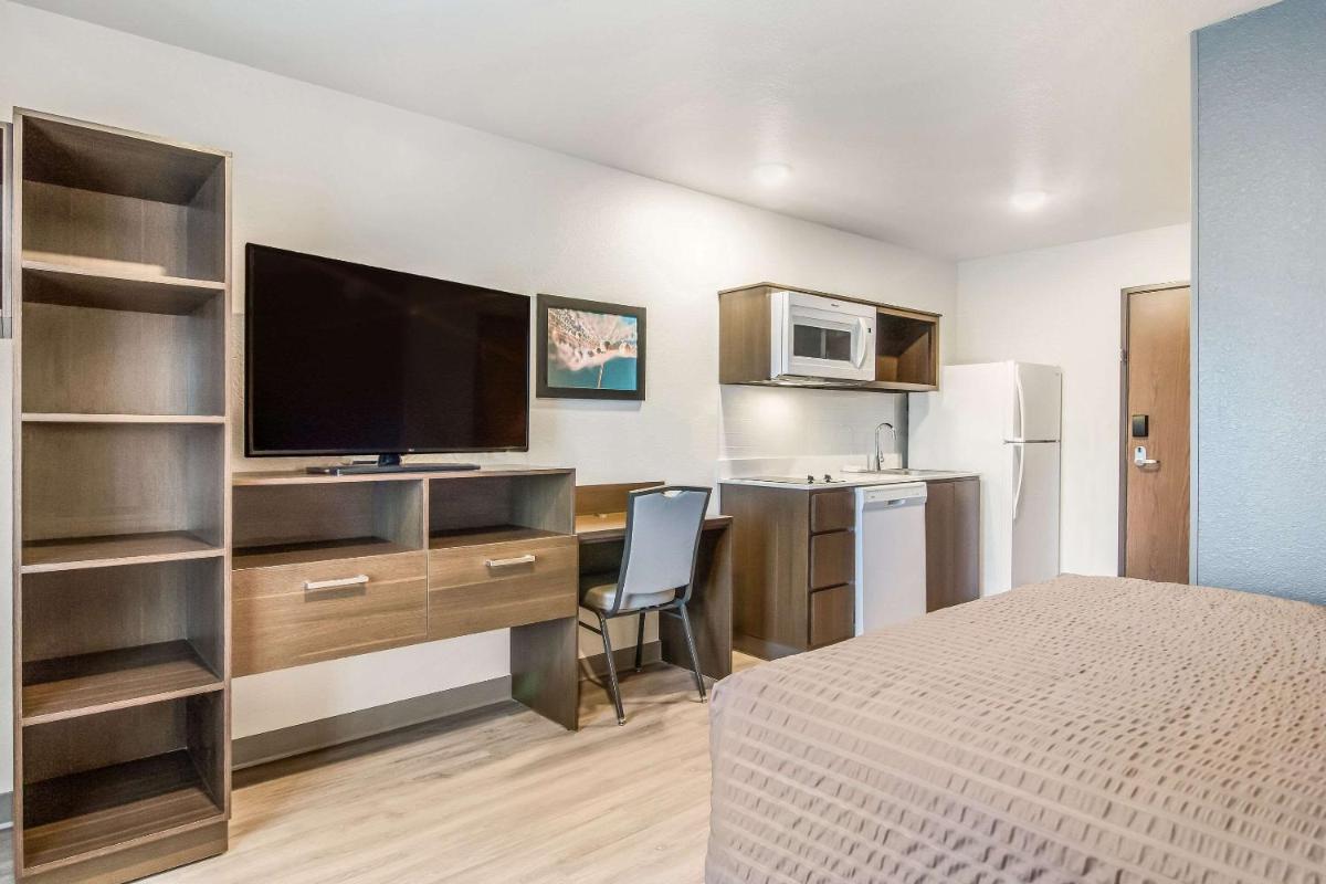 WoodSpring Suites Jacksonville Campfield Commons - main image