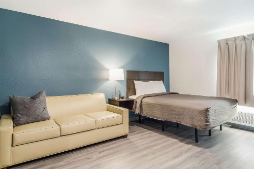 WoodSpring Suites Jacksonville Campfield Commons - image 17