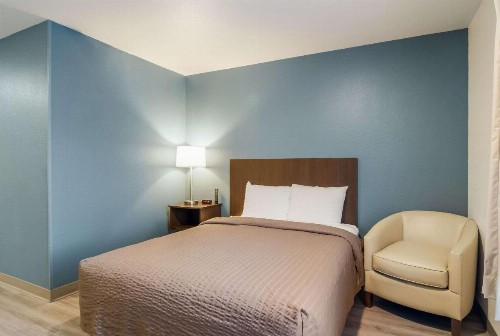 WoodSpring Suites Jacksonville Campfield Commons - image 18
